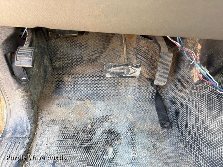 image for item FU4591 2009 Chevrolet Silverado 2500HD utility bed pickup truck