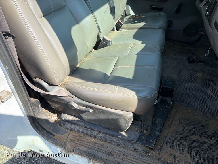 image for item FU4591 2009 Chevrolet Silverado 2500HD utility bed pickup truck
