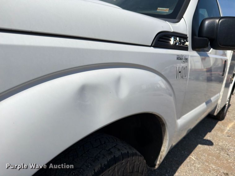 image for item FU4592 2013 Ford F250 Super Duty utility bed pickup truck