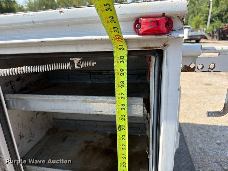 image for item FU4592 2013 Ford F250 Super Duty utility bed pickup truck