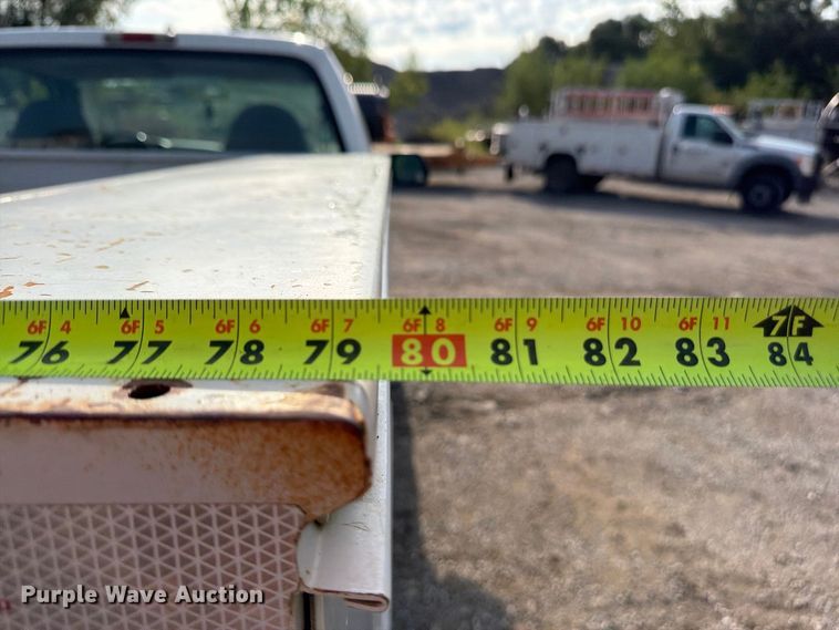 image for item FU4593 2006 Ford F250 Super Duty XL utility bed pickup truck