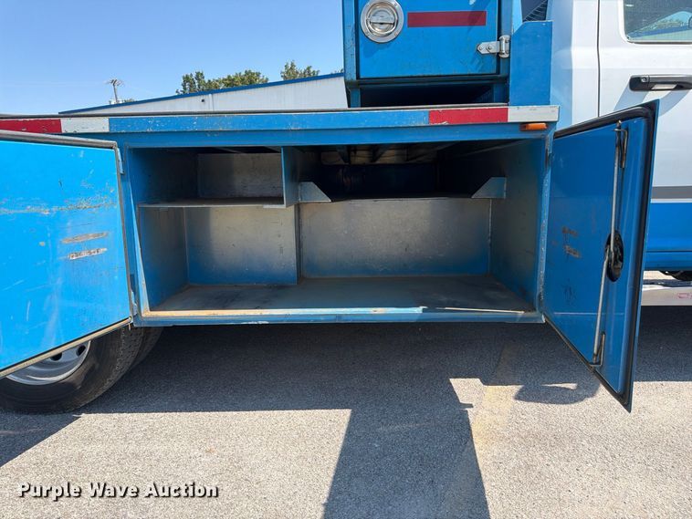 image for item FU4613 2017 RAM 5500 flatbed truck