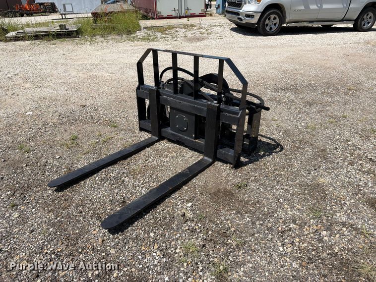 image for item MQ9071 2026 Arteer RPT-42L skid steer forks
