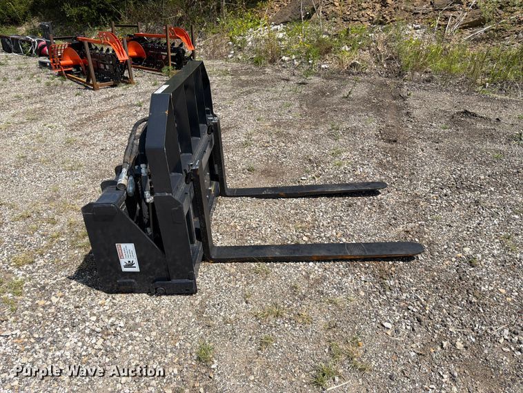 image for item MQ9071 2026 Arteer RPT-42L skid steer forks