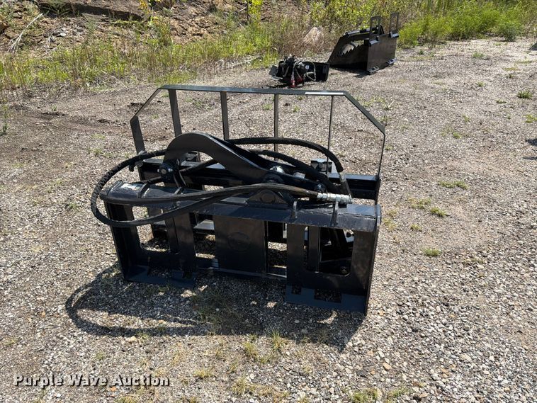 image for item MQ9071 2026 Arteer RPT-42L skid steer forks