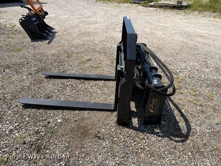 image for item MQ9071 2026 Arteer RPT-42L skid steer forks