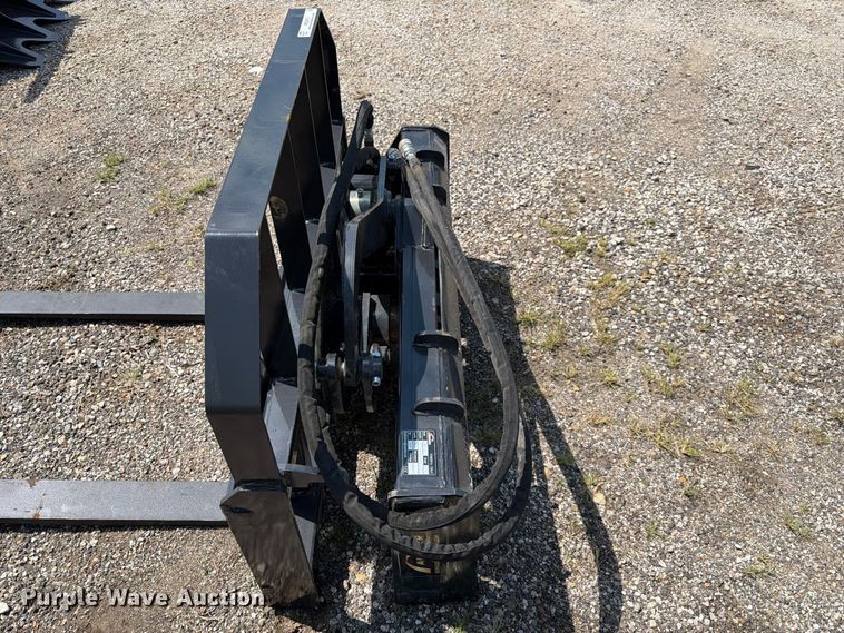 image for item MQ9071 2026 Arteer RPT-42L skid steer forks