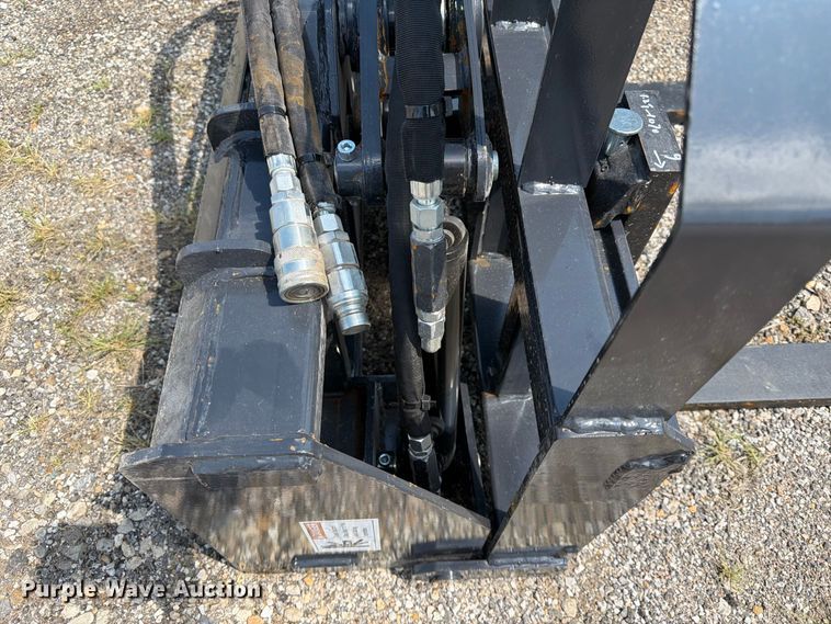 image for item MQ9071 2026 Arteer RPT-42L skid steer forks