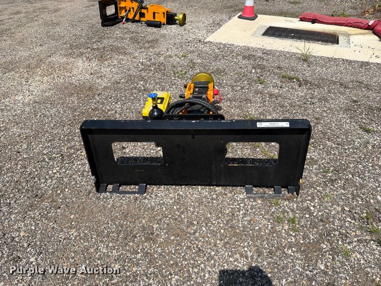 image for item MQ9075 2026 D680 skid steer pile hammer