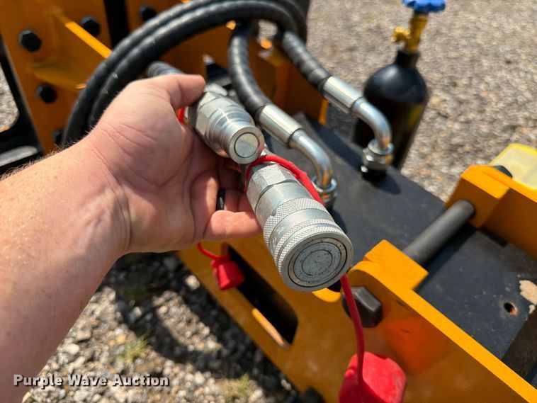 image for item MQ9075 2026 D680 skid steer pile hammer