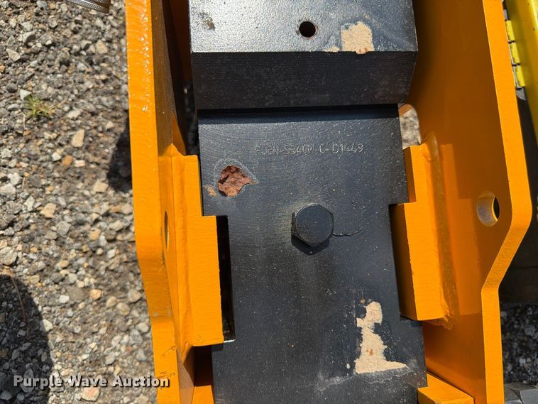 image for item MQ9075 2026 D680 skid steer pile hammer