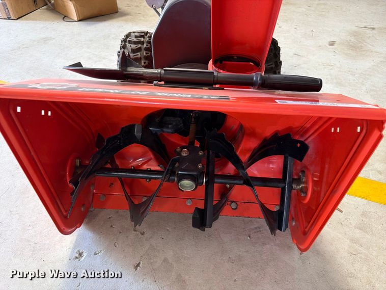 image for item MQ9145 2014 Ariens Compact 24 snow blower