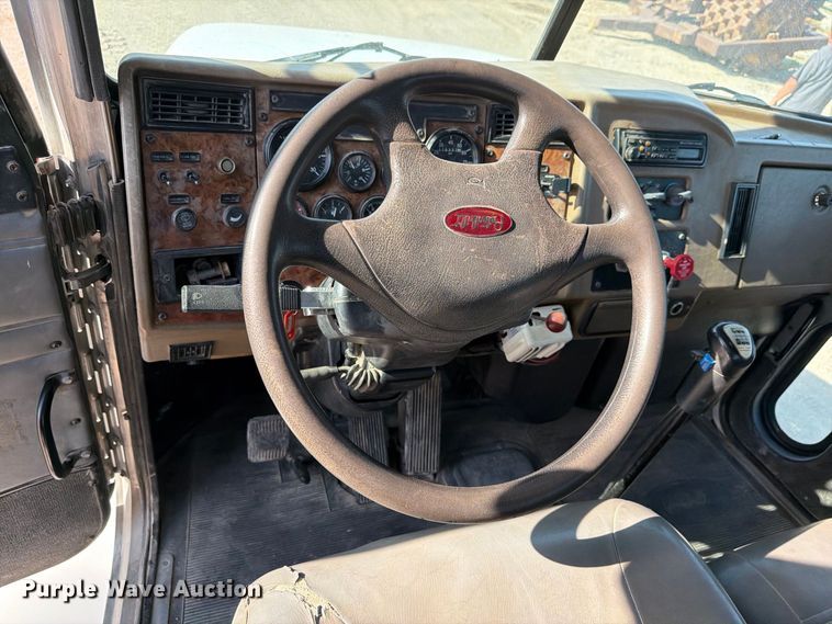 image for item MZ9896 2002 Peterbilt 330 flatbed truck