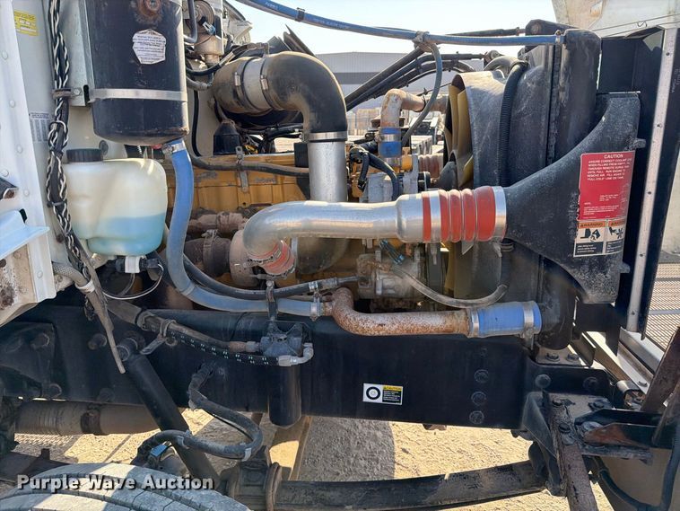 image for item MZ9896 2002 Peterbilt 330 flatbed truck