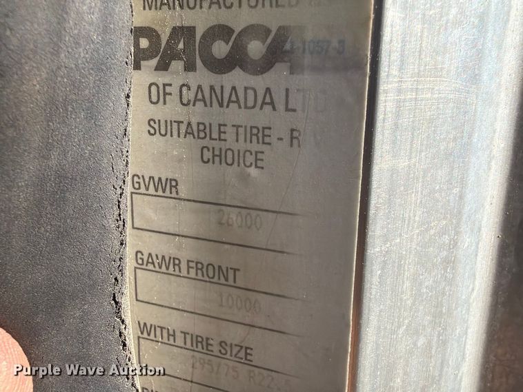 image for item MZ9896 2002 Peterbilt 330 flatbed truck