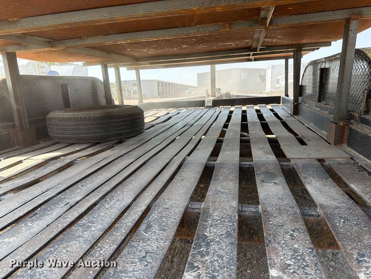 image for item MZ9901 1992 Shop built utility trailer