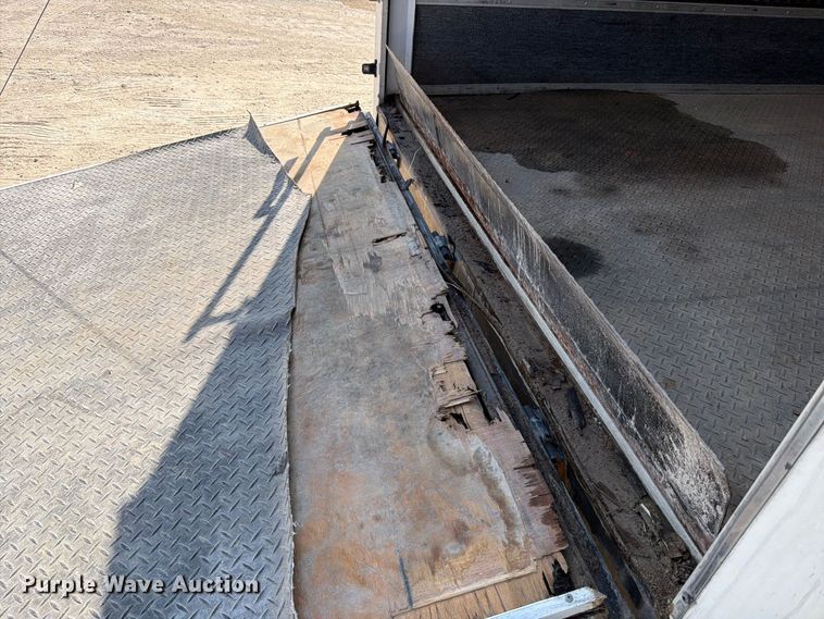 image for item MZ9903 2019 Lark VT714TA-5200E enclosed cargo trailer