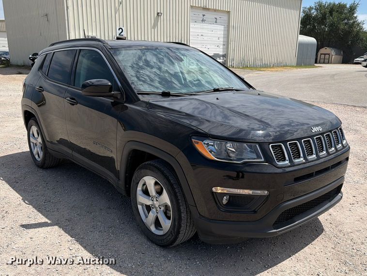 image for item MZ9998 2017 Jeep Compass Latitude SUV