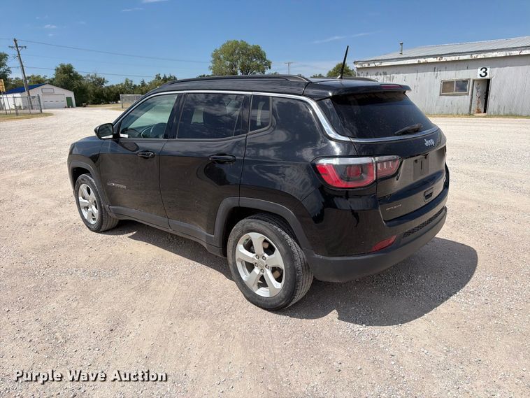 image for item MZ9998 2017 Jeep Compass Latitude SUV