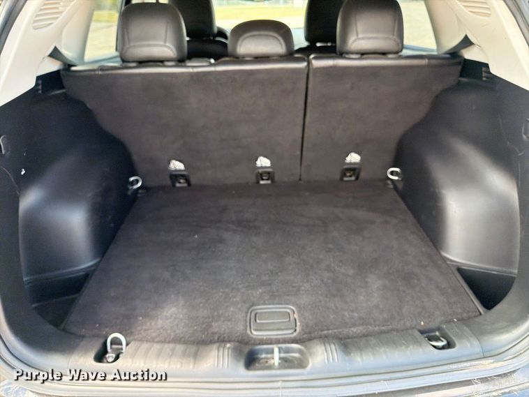 image for item MZ9998 2017 Jeep Compass Latitude SUV
