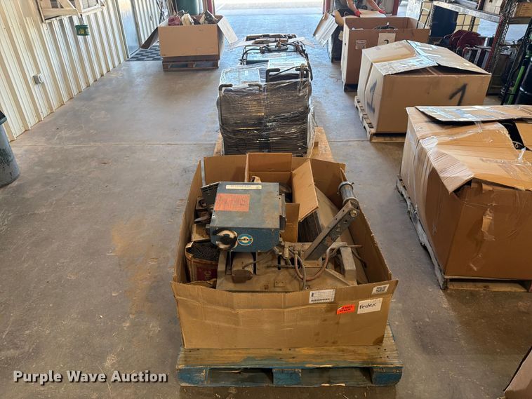 image for item NC9840 (4) Millermatic 252 welders