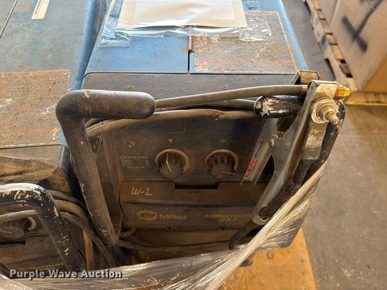 image for item NC9840 (4) Millermatic 252 welders