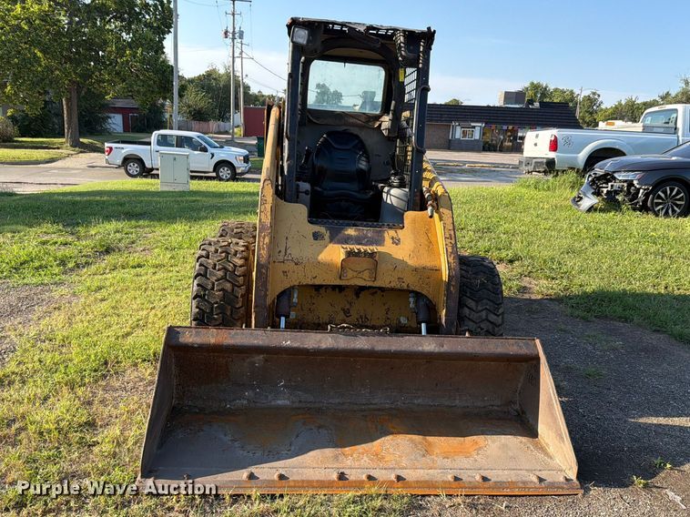 image for item NF9516 2007 Caterpillar 236B2 skid steer loader