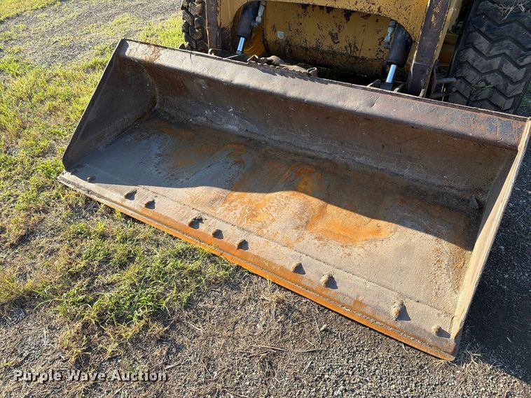 image for item NF9516 2007 Caterpillar 236B2 skid steer loader
