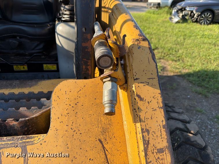image for item NF9516 2007 Caterpillar 236B2 skid steer loader