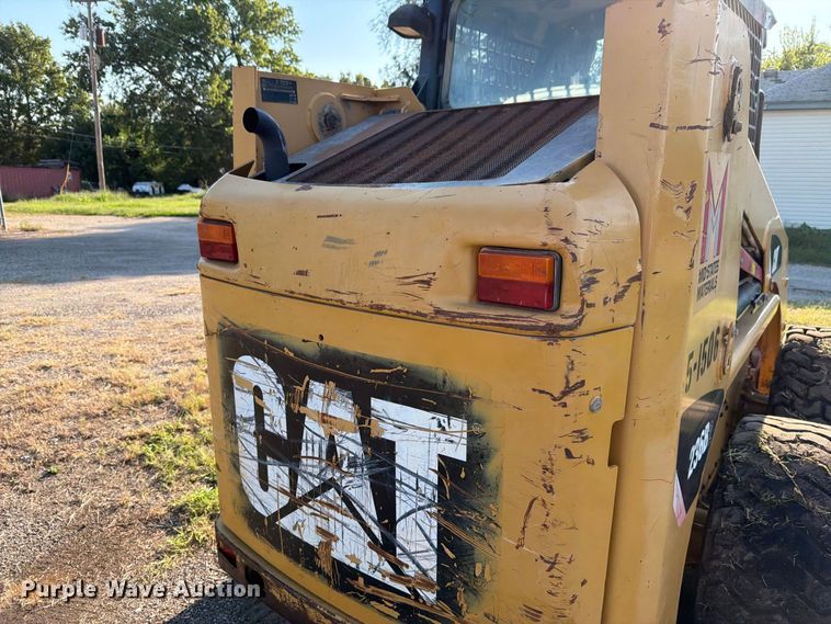 image for item NF9516 2007 Caterpillar 236B2 skid steer loader