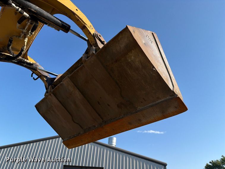 image for item NF9516 2007 Caterpillar 236B2 skid steer loader