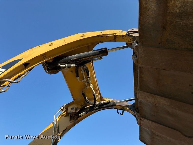 image for item NF9516 2007 Caterpillar 236B2 skid steer loader