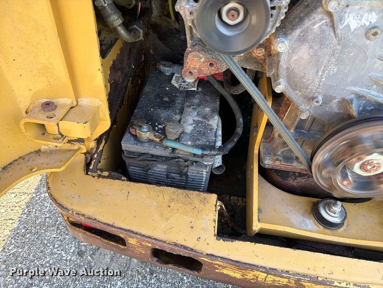 image for item NF9516 2007 Caterpillar 236B2 skid steer loader