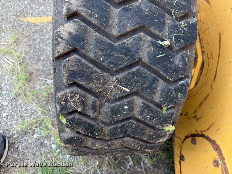 image for item NF9516 2007 Caterpillar 236B2 skid steer loader