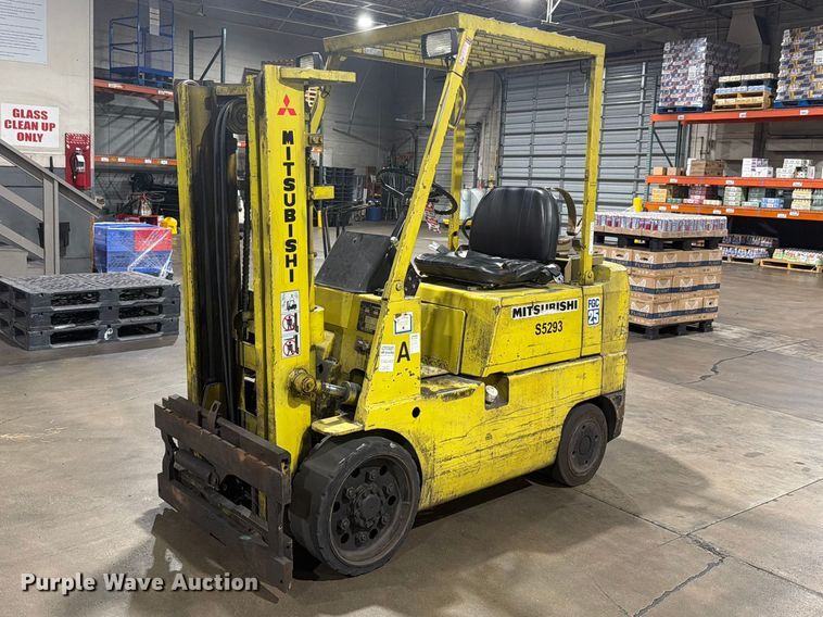 Mitsubishi FGC25 forklift