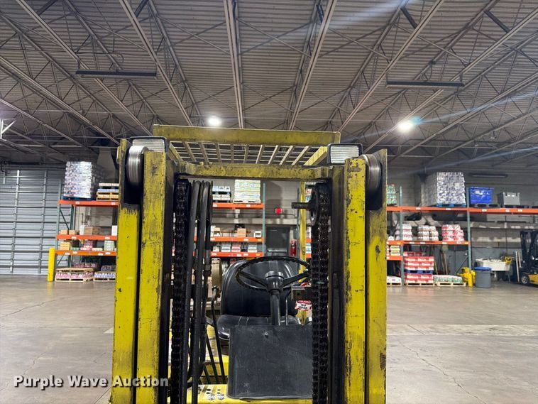 image for item NF9517 Mitsubishi FGC25 forklift