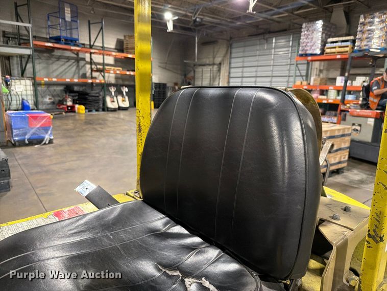 image for item NF9517 Mitsubishi FGC25 forklift