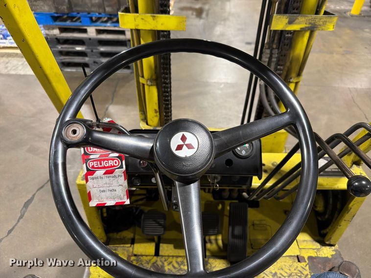 image for item NF9517 Mitsubishi FGC25 forklift