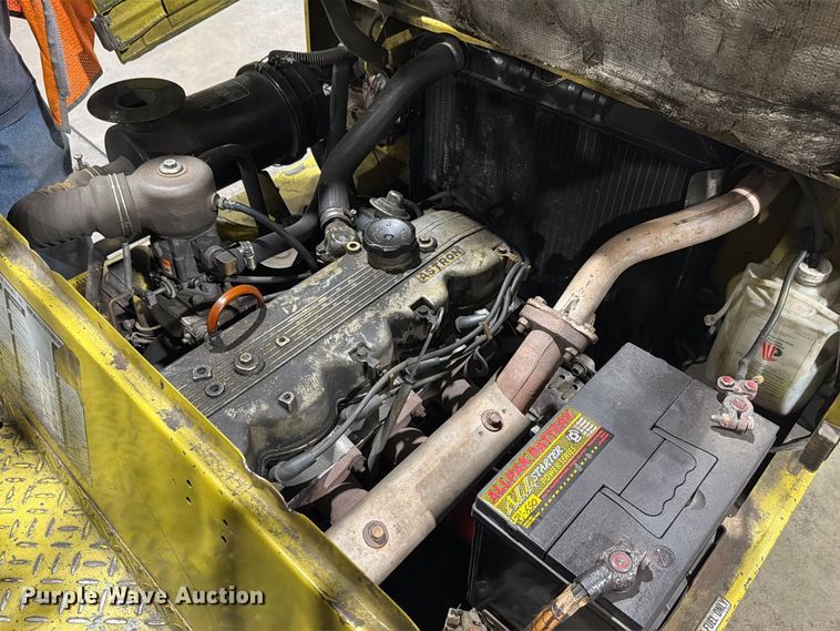 image for item NF9517 Mitsubishi FGC25 forklift