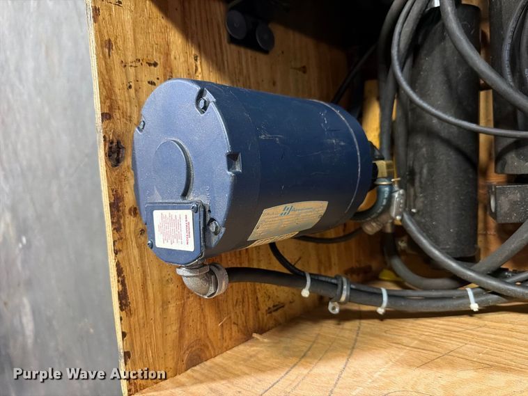 image for item NF9519 Autoquip  pump