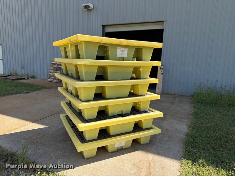(6) Line spill containment pallets