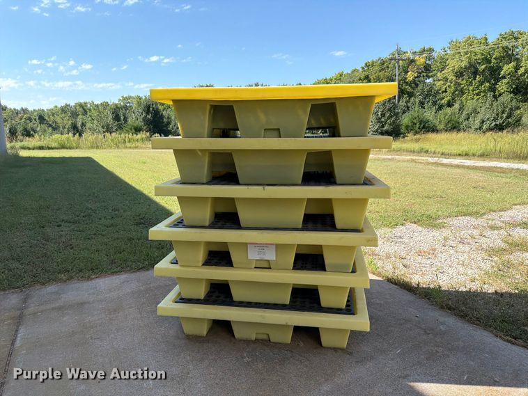 image for item NF9523 (6) Line spill containment pallets
