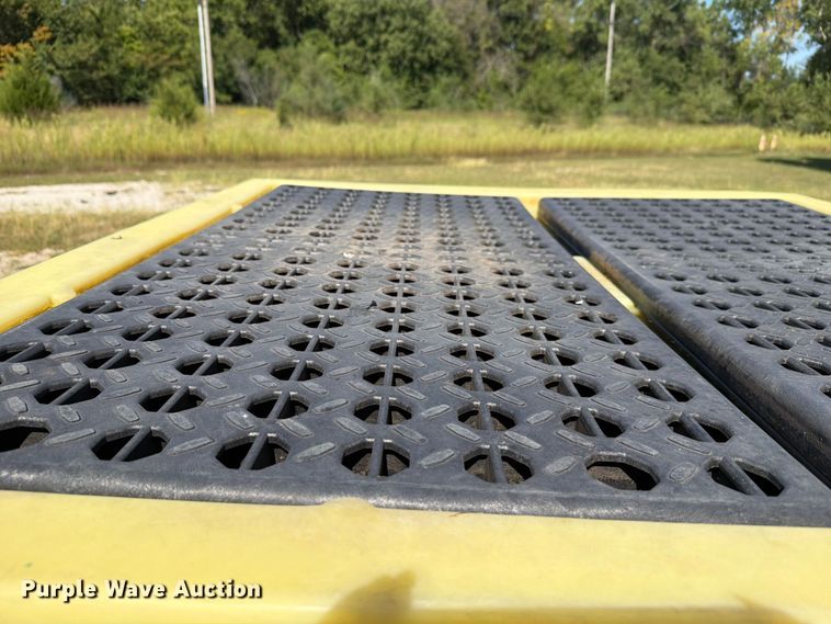image for item NF9523 (6) Line spill containment pallets