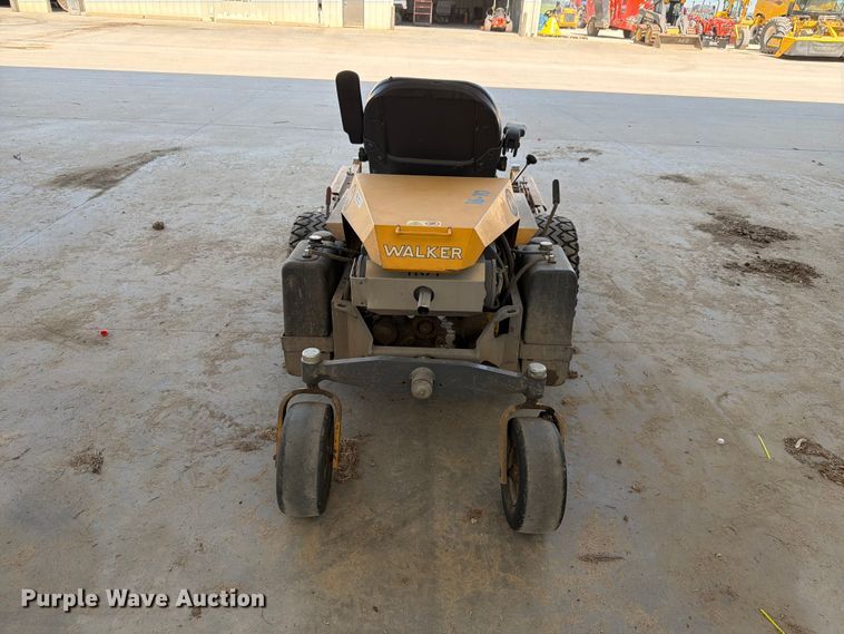 image for item NF9532 2018 Walker MH27I-16 ZTR lawn mower
