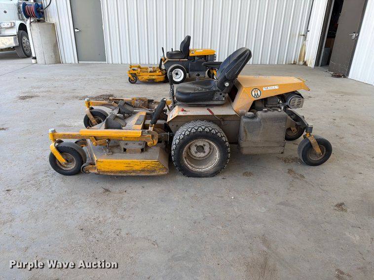 image for item NF9532 2018 Walker MH27I-16 ZTR lawn mower