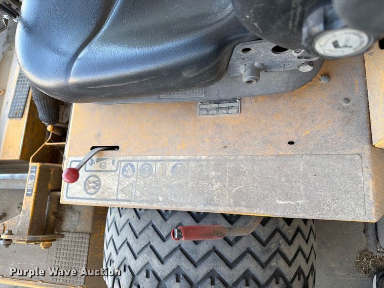 image for item NF9532 2018 Walker MH27I-16 ZTR lawn mower