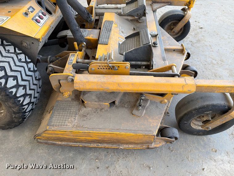 image for item NF9532 2018 Walker MH27I-16 ZTR lawn mower