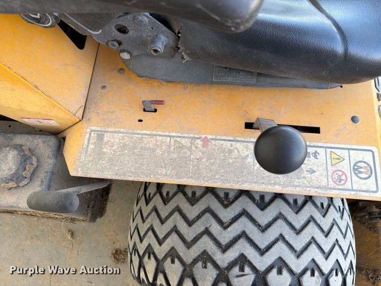 image for item NF9532 2018 Walker MH27I-16 ZTR lawn mower