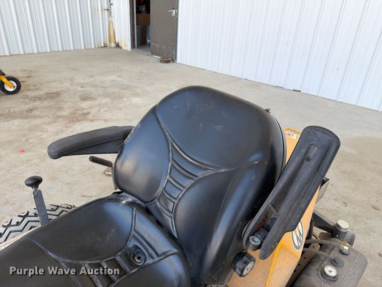 image for item NF9532 2018 Walker MH27I-16 ZTR lawn mower