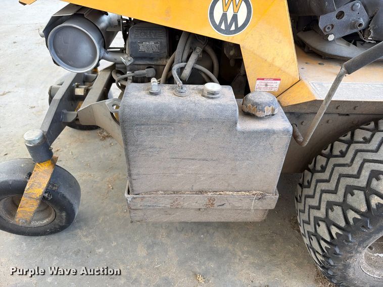 image for item NF9532 2018 Walker MH27I-16 ZTR lawn mower
